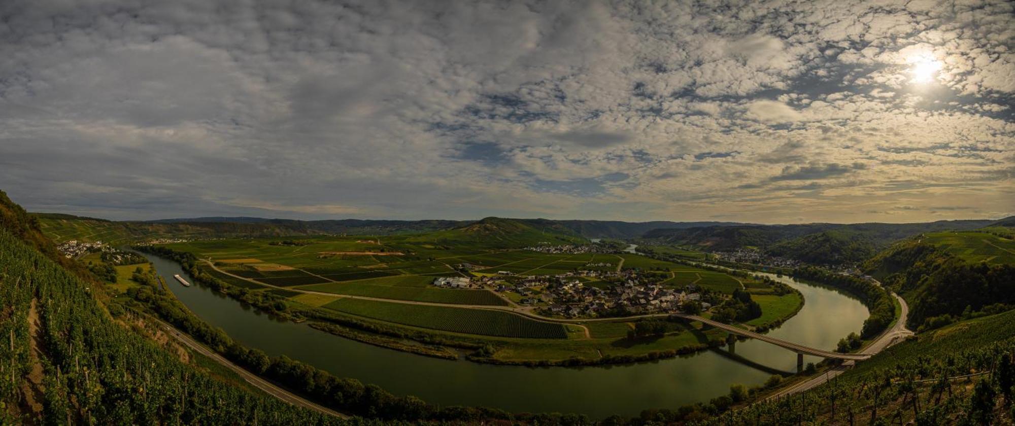 Ferienwohnung Moselherz - Urlaub Im Wein- Und Ferienort Bekond エクステリア 写真