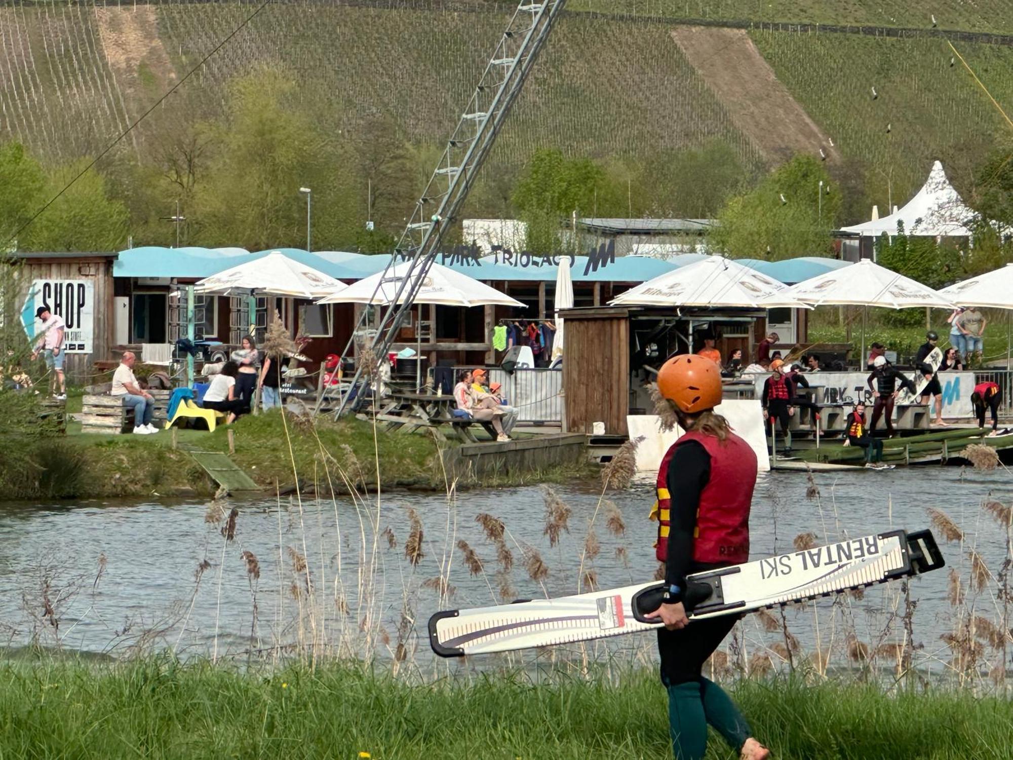 Ferienwohnung Moselherz - Urlaub Im Wein- Und Ferienort Bekond エクステリア 写真